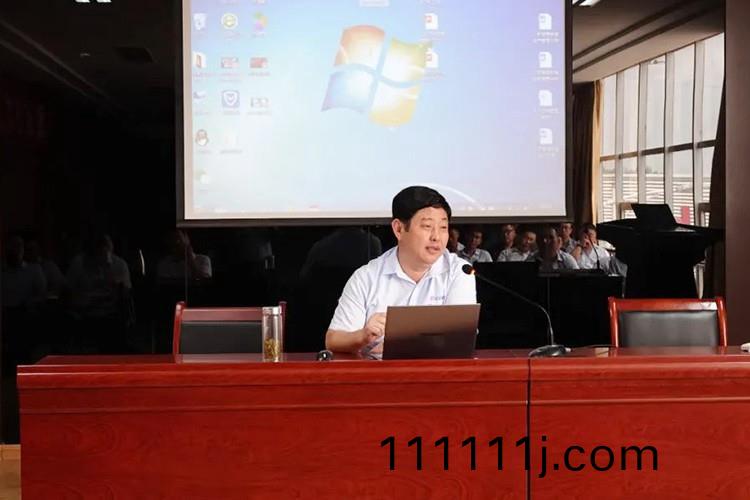 正(zheng)陽(yang)集(ji)糰(tuan)8月(yue)份(fen)營銷動(dong)員(yuan)大(da)會(hui)暨(ji)營銷糰隊(dui)賦能培(pei)訓(xun)會如期(qi)擧(ju)行(xing)，夯實(shi)基礎，再創新(xin)高